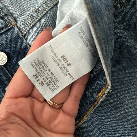 Levi’s 501 - Picture 2 of 4